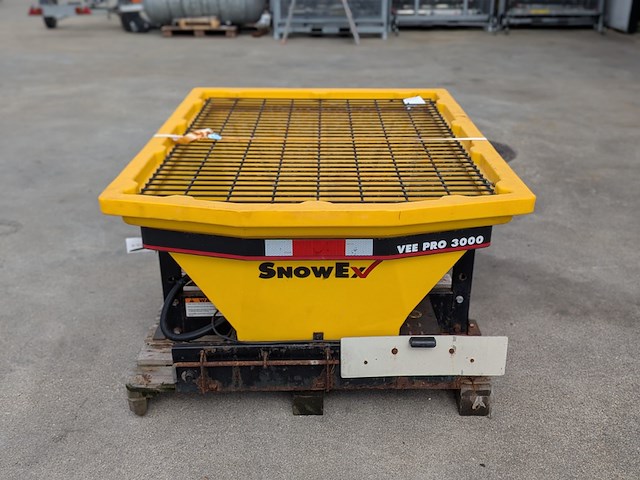 12-volt gedragen zoutstrooier, snowex, sp-3000 - afbeelding 6 van  12