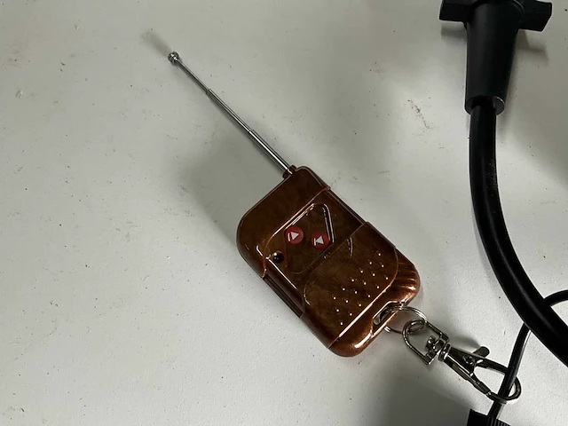 12 volt kabellier afstandsbediening (2x) - afbeelding 3 van  5