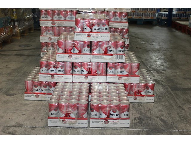 12 x 24 blikken bacardi cola 0,25cl. tht 1-2027. bod inclusief statiegeldwaarde van 43,20 euro. - afbeelding 2 van  3