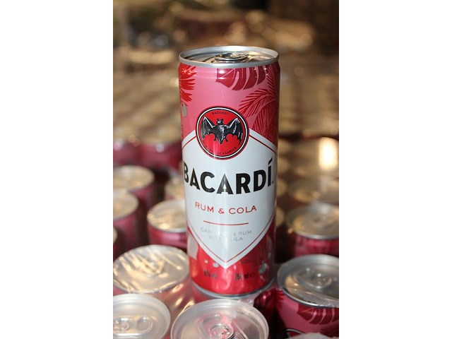 12 x 24 blikken bacardi cola 0,25cl. tht 1-2027. bod inclusief statiegeldwaarde van 43,20 euro. - afbeelding 3 van  3