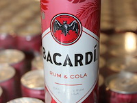 12 x 24 blikken bacardi cola 0,25cl. tht 1-2027. bod inclusief statiegeldwaarde van 43,20 euro. - afbeelding 3 van  3