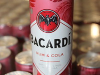 12 x 24 blikken bacardi cola 0,25cl. tht 1-2027. bod inclusief statiegeldwaarde van 43,20 euro. - afbeelding 3 van  3
