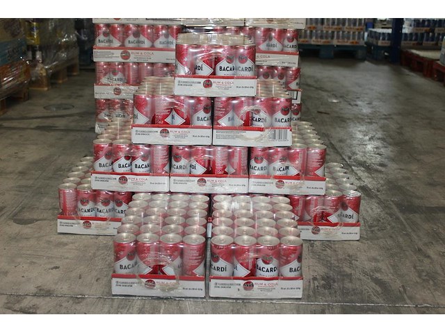12 x 24 blikken bacardi cola 0,25cl. tht 1-2027. bod inclusief statiegeldwaarde van 43,20 euro. - afbeelding 2 van  3