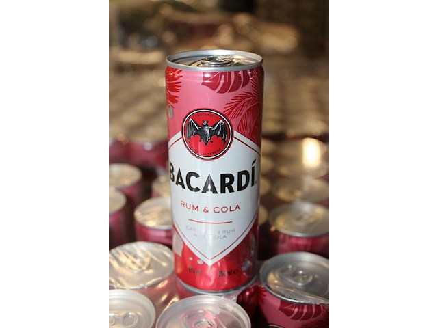 12 x 24 blikken bacardi cola 0,25cl. tht 1-2027. bod inclusief statiegeldwaarde van 43,20 euro. - afbeelding 3 van  3