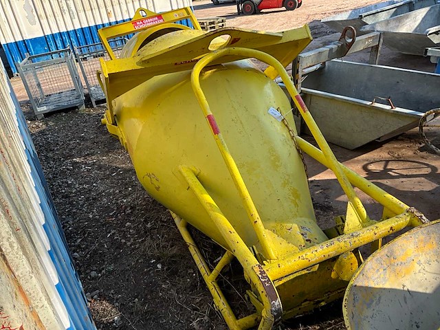 1200l betonkubel - afbeelding 1 van  2