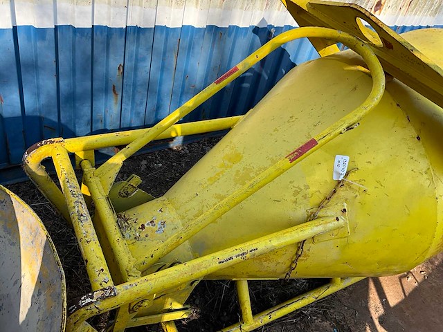 1200l betonkubel - afbeelding 2 van  2