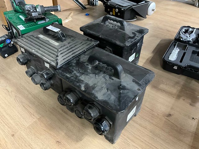 120/240 mm2 doorluskast (3x) - afbeelding 1 van  4