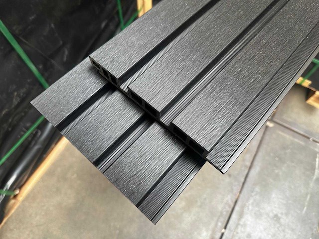 120x composiet gevelbekleding triple rhombus zwart incl. montagebeugels 290cm lang - 67 m2 - afbeelding 5 van  5