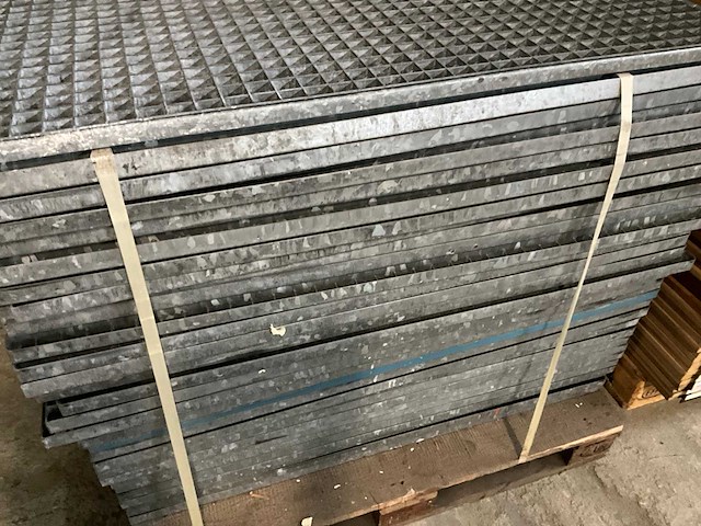 120x60 cm stalen roostervloer (31x) - afbeelding 3 van  3