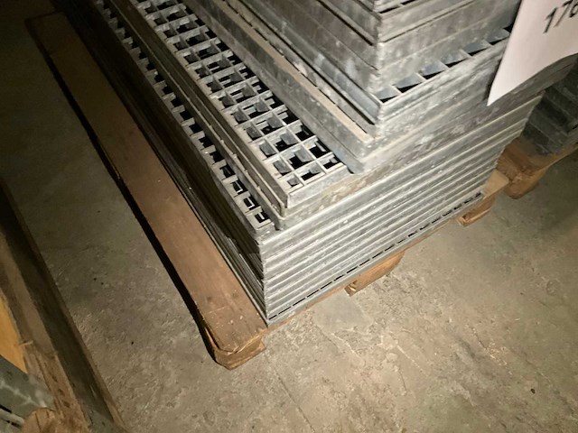 120x60 cm stalen roostervloer (31x) - afbeelding 3 van  4