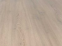 122 m2 laminaat plank - 1383 x 193 x 8+1 mm - afbeelding 1 van  4