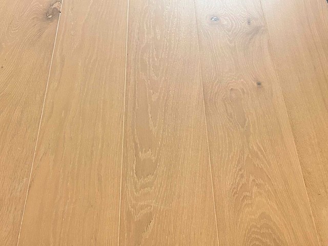 122 m2 parket eiken multiplank xl - 2420 x 187 x 15 mm - afbeelding 1 van  3