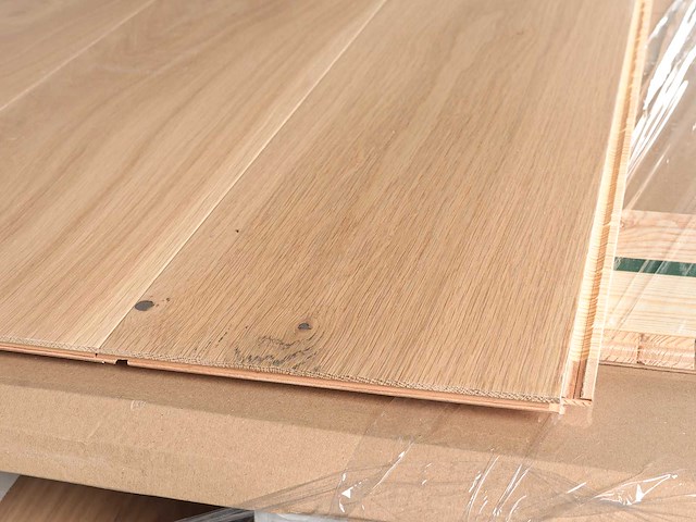 122 m2 parket eiken xl mutliplank - 1800 x 207 x 14 mm - afbeelding 2 van  4
