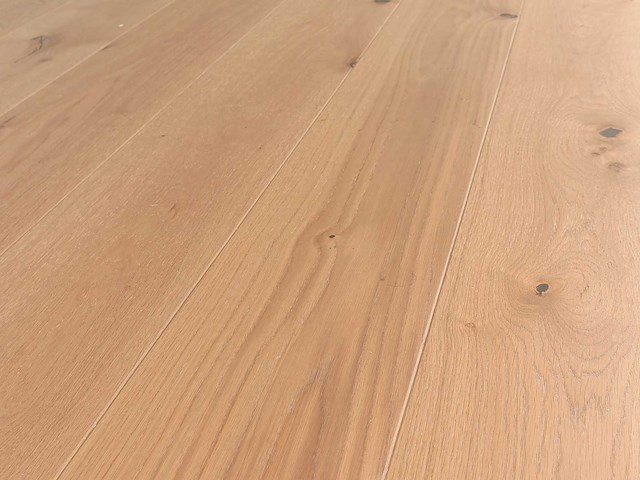 124 m2 parket eiken xl mutliplank - 2200 x 207 x 14 mm - afbeelding 1 van  3