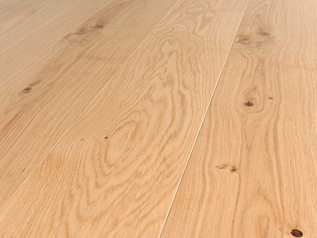 124 m2 parket eiken xl mutliplank - 2420 x 151 x 15 mm - afbeelding 1 van  4