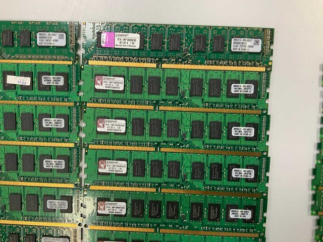 124gb (62x 2gb 2rx8) kingston kta-mp1066/2g & sk hynix hmt125u7bfr8c-g7-t0-aa-c pc3 8500e-7-10-e0 sticks - afbeelding 3 van  6