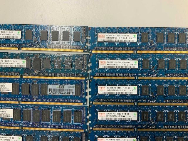 124gb (62x 2gb 2rx8) kingston kta-mp1066/2g & sk hynix hmt125u7bfr8c-g7-t0-aa-c pc3 8500e-7-10-e0 sticks - afbeelding 4 van  6