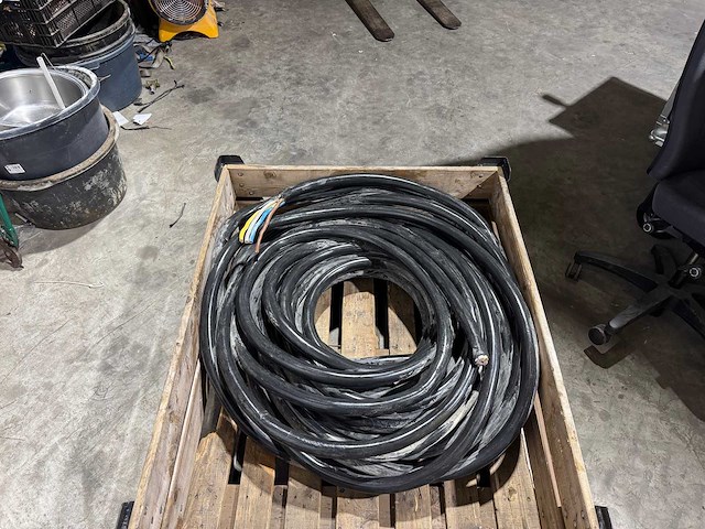 125a krachtstroom kabel neopreen 5g50 in pallet - afbeelding 4 van  4