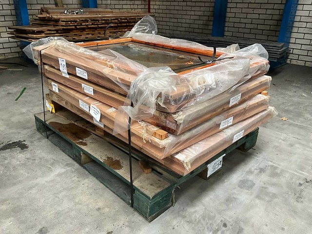 125x84.5x6.8 cm douglas draai/kiepraamkozijn (4x) - afbeelding 1 van  7