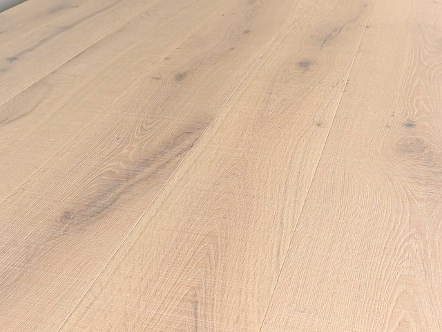 127 m2 parket eiken xl mutliplank - 2420 x 187 x 14 mm - afbeelding 1 van  4