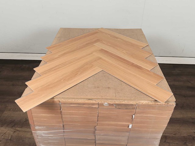 129 m2 pvc spc click visgraat - 635 x 127 x 5 mm - afbeelding 2 van  4