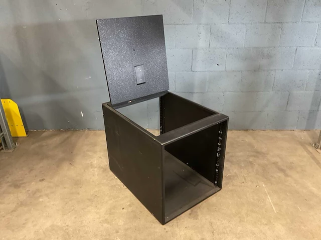 12u 19-inch rack met klepdeksel - afbeelding 2 van  2