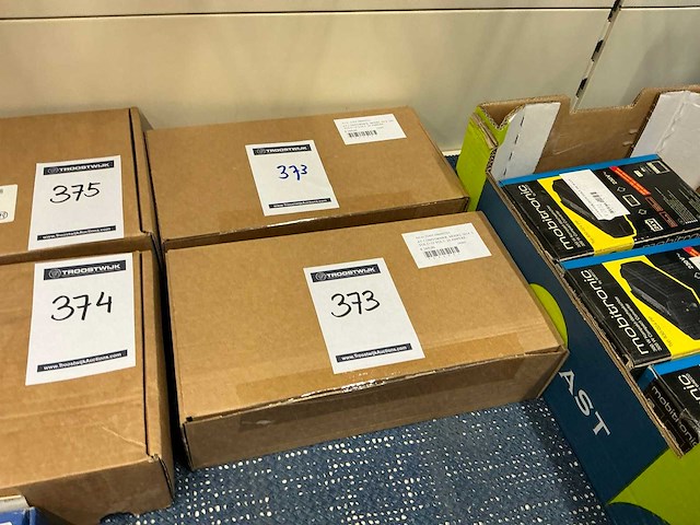 12v omvormer (2x) - afbeelding 1 van  3