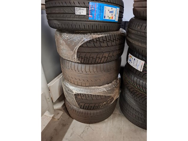 12x band o.a. superia, nankang, westlake - afbeelding 4 van  6