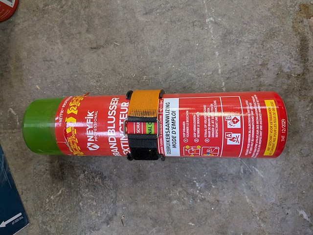 12x diverse brandblussers - afbeelding 11 van  13