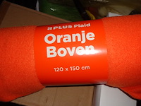 12x fleece plaid oranje boven 120x150cm - afbeelding 1 van  3
