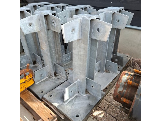 12x metalen poot met grondplaat - afbeelding 3 van  7