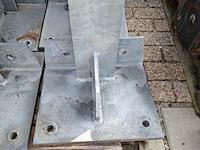 12x metalen poot met grondplaat - afbeelding 7 van  7