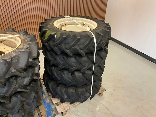 12x minitractor band met velg - afbeelding 7 van  12