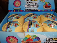 12x mystery dumpling landen in display