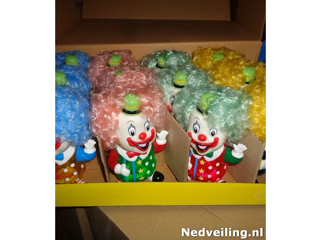 12x spaarpotten clown in display - afbeelding 3 van  3