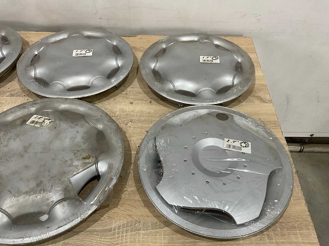 13” en 14” - partij wieldoppen - afbeelding 4 van  5