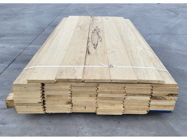 13 m2 afrikaans eiken vloerdelen 18 x 135 mm, lengte 150cm ( 65x ) - afbeelding 1 van  4