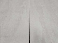 13 m2 laminaat tegel - 635 x 327 x 8 mm - afbeelding 1 van  3
