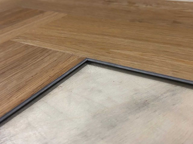 13 m2 pvc click visgraat -750 x 125 x 6 mm - afbeelding 2 van  3