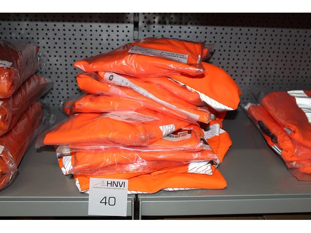 13 mwear poloshirts oranje in diverse maten. totaal 13 stuks - afbeelding 1 van  3