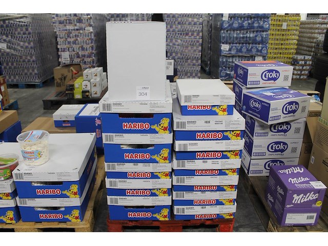 13 omdozen haribo snoepgoed w.o. medaillen, happy peaches, schuimaardbeien, colorado, gekl. drop mix , etc.... - afbeelding 1 van  6