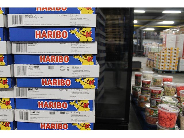 13 omdozen haribo snoepgoed w.o. medaillen, happy peaches, schuimaardbeien, colorado, gekl. drop mix , etc.... - afbeelding 3 van  4