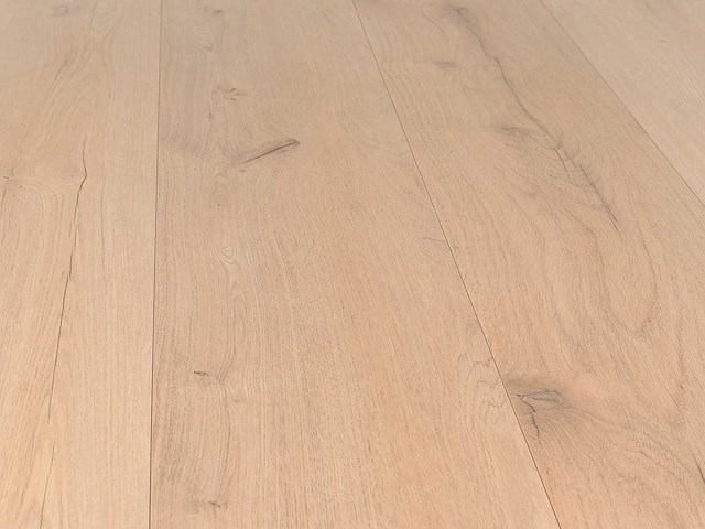 133 m2 laminaat plank - 1383 x 244 x 7 mm - afbeelding 1 van  4