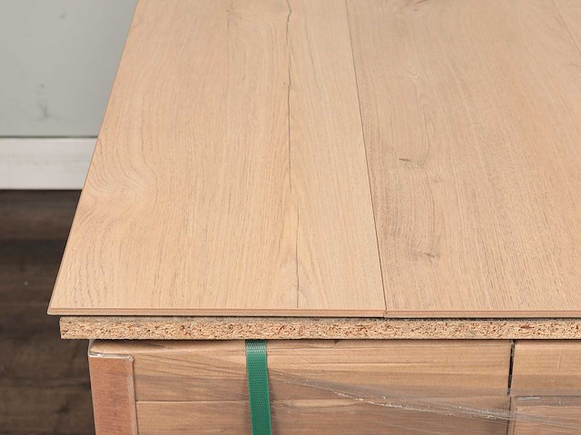 133 m2 laminaat plank - 1383 x 244 x 7 mm - afbeelding 2 van  4