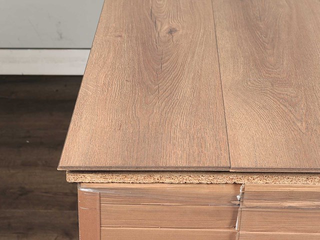 133 m2 laminaat plank watervast - 1383 x 244 x 7 mm - afbeelding 2 van  4