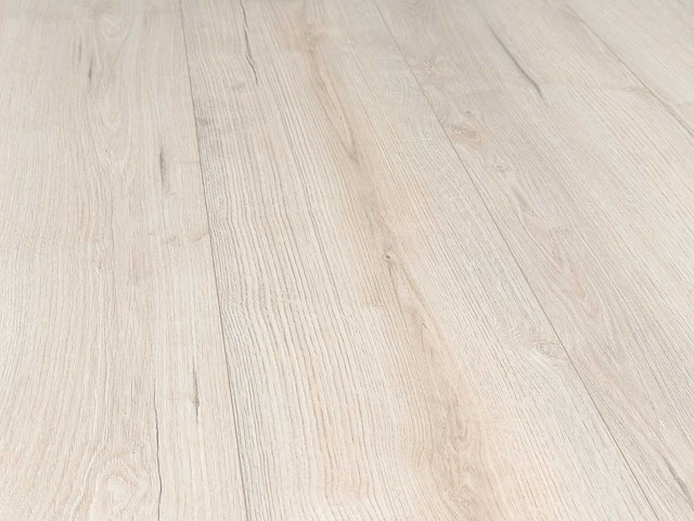 133 m2 laminaat plank watervast - 1383 x 244 x 7 mm - afbeelding 1 van  4