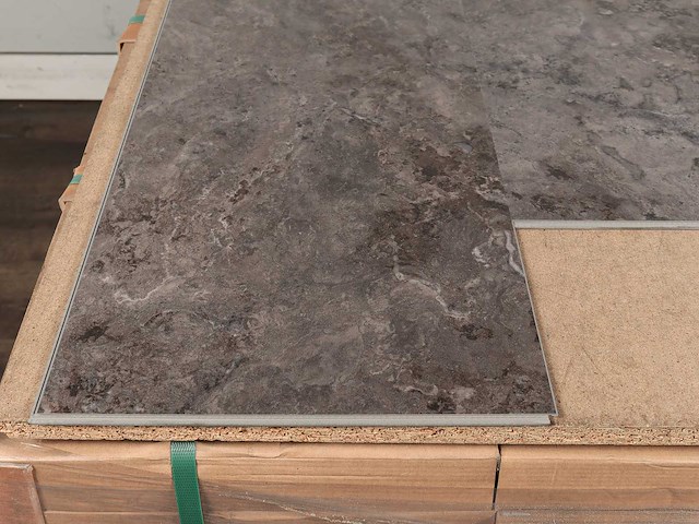 133 m2 pvc click vinyl tegel met xps onderlaag - 610 x 305 x 4,4 mm - afbeelding 2 van  4