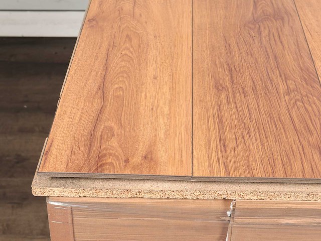 136 m2 laminaat plank watervast - 1383 x 193 x 7 mm - afbeelding 2 van  4