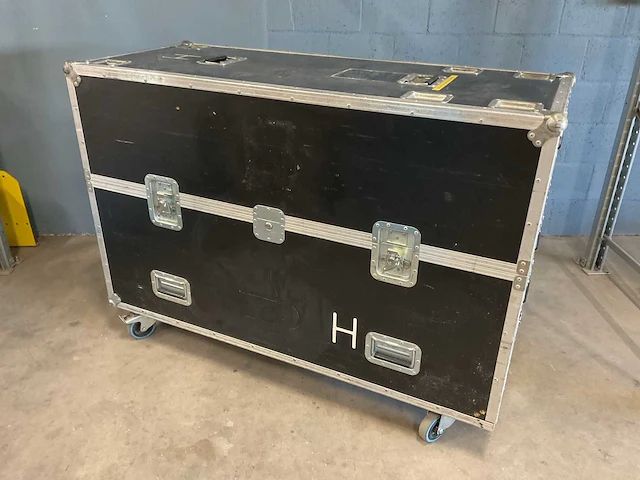 139x59cm flightcase - afbeelding 1 van  4
