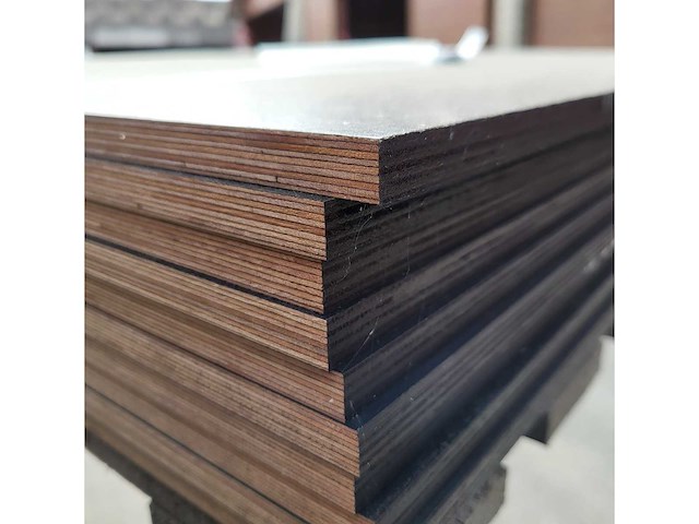 13x berken betonplex 24mm antislip ( 14.8 m2 ) - afbeelding 3 van  6